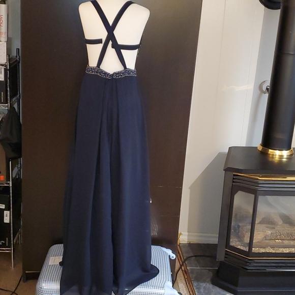 👗 Evening Dress - Picture 4 of 8